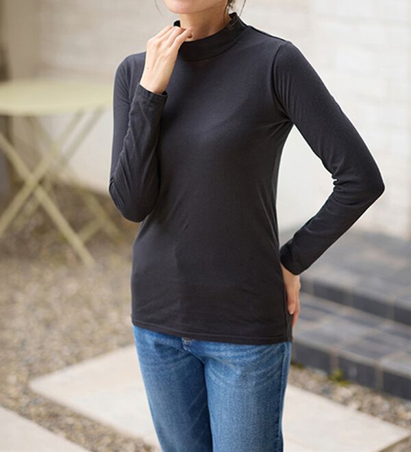 LAVIENNE（ラヴィエンヌ）の「【うす・軽・温】綿１００％吸湿発熱あったかタートルネックインナー（肌着・インナーウェア）」｜ブラック