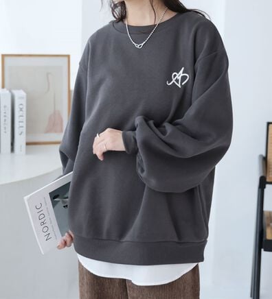 A HAPPY MARILYN（アハッピーマリリン）の「【Ｌ～８Ｌ】【ハピぽか裏起毛】２デザインから選べる刺繍トレーナー 毛玉になりにくい（トレーナー・スウェット）」