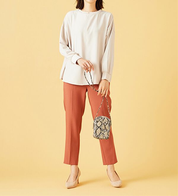 BELLUNA（ベルーナ）の「きれい見えドルマンプルオーバー（カットソー）」｜詳細画像