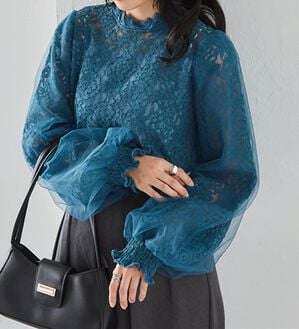 RANAN（ラナン）の「チュールドッキングフラワーレースキャンディースリーブブラウス（ブラウス）」｜ブルー