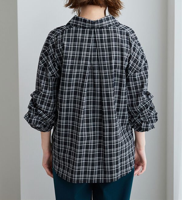 BELLUNA（ベルーナ）の「袖タックデザインスキッパーシャツ（シャツ）」｜詳細画像