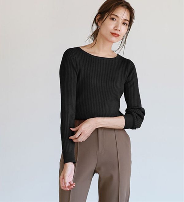 Pierrot（ピエロ）の「【洗濯機で洗える】ネックが選べるシルクタッチリブニット（ニット・セーター）」｜詳細画像