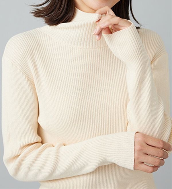 BELLUNA（ベルーナ）の「ハピネスコットン１００％&times;吸湿発熱リブタートルニット＜＆ｃｏｃｏｃｈｉ＞（ニット・セーター）」｜詳細画像