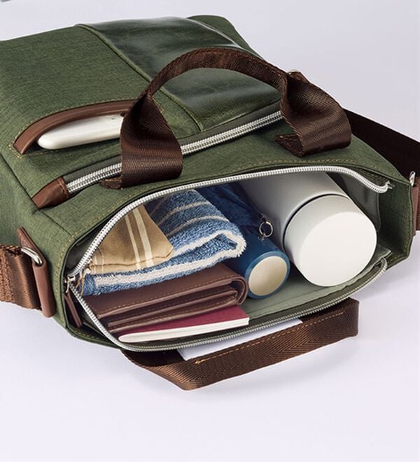 「＜ゴールデンベア＞手持ちが便利なショルダー（メンズショルダーバッグ）」｜詳細画像