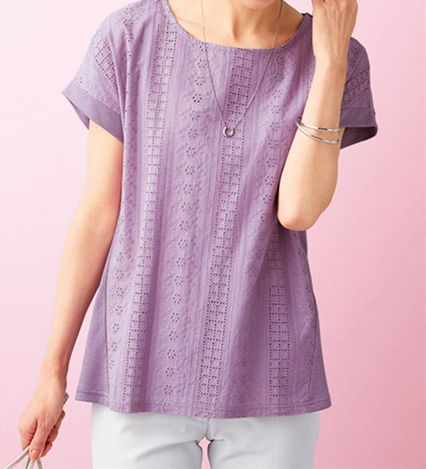 BELLUNA（ベルーナ）の「幾何柄&times;花柄レース使いプルオーバー（カットソー）」｜ラベンダー