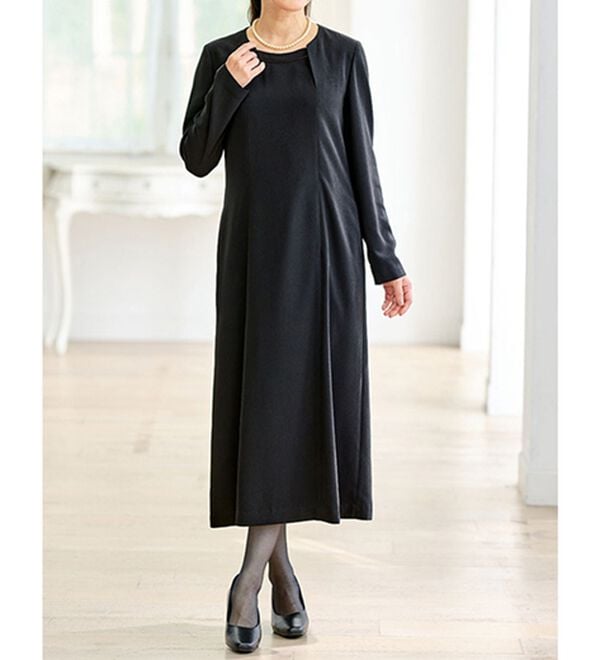 BELLUNA（ベルーナ）の「洗える！ケープボレロ付ワンピースアンサンブル（ブラックフォーマル（喪服・礼服））」｜詳細画像