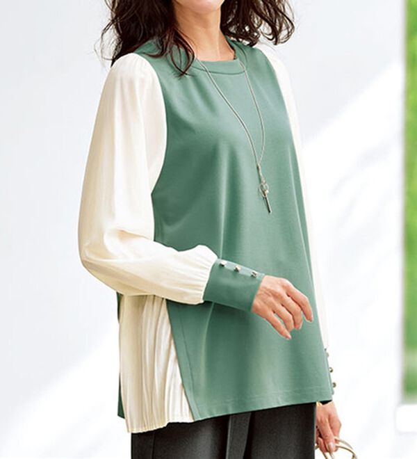 BELLUNA（ベルーナ）の「サイドプリーツ袖ボタン使いプルオーバー（カットソー）」｜ミント系