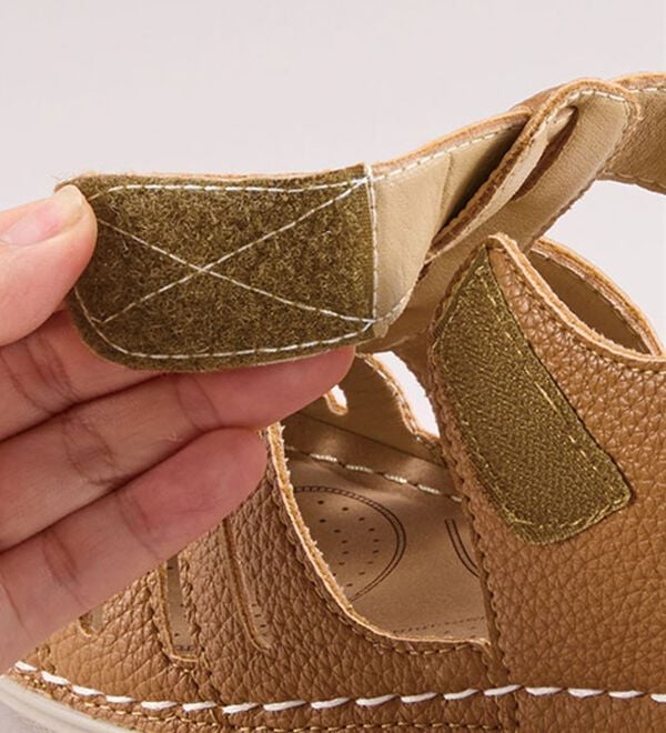 BELLUNA（ベルーナ）の「やわらかレザー調グルカ風シューズ（サンダル・ミュール）」｜詳細画像