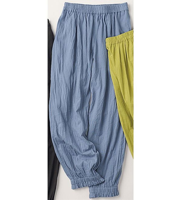 BELLUNA（ベルーナ）の「風が通り抜けるダブルガーゼ素材イージーパンツ（その他パンツ）」｜ブルー