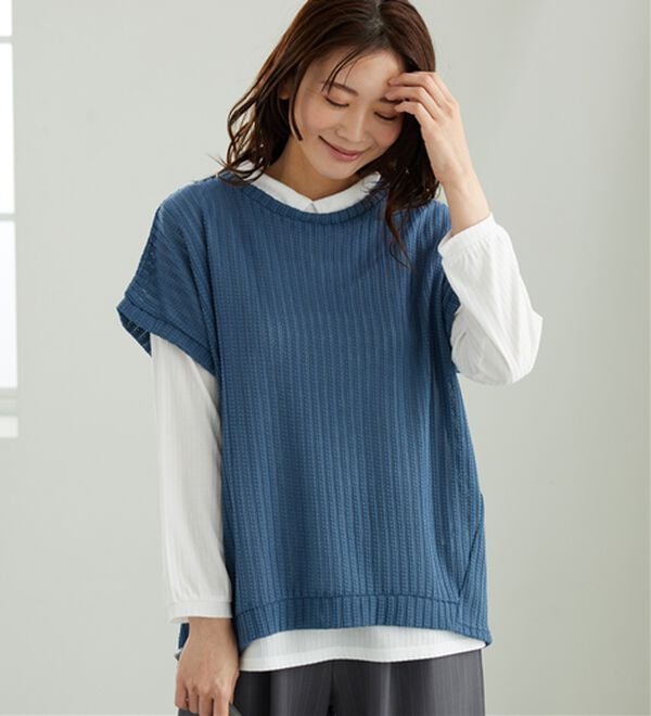 BELLUNA（ベルーナ）の「【インナー付き】透かしドルマンベストアンサンブル（アンサンブル）」｜ブルー