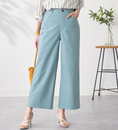 BELLUNA（ベルーナ）の「サラリ裏メッシュ！美脚ストレッチワイドパンツ（ワイドパンツ・ガウチョ）」