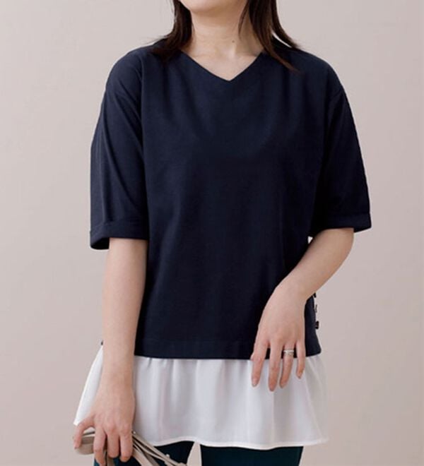 BELLUNA（ベルーナ）の「かのこ素材裾ボタン重ね着風チュニック（チュニック）」｜ネイビー