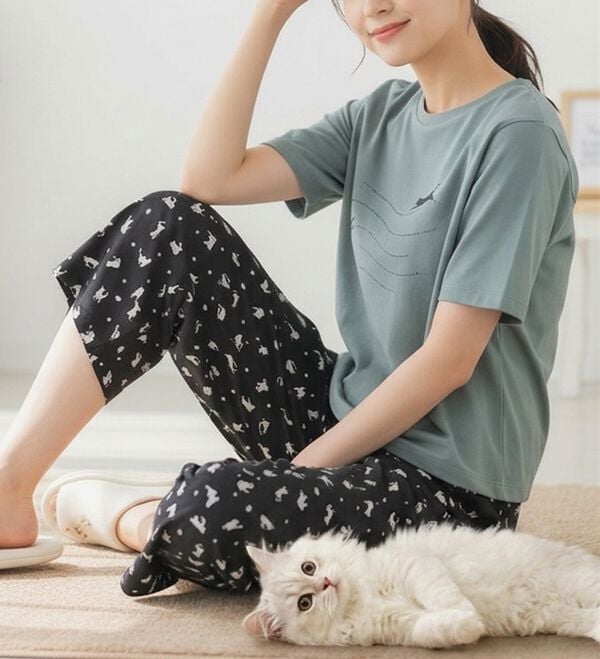 BELLUNA（ベルーナ）の「ひんやり！レーヨン素材楽ステテコ（ワイドパンツ・ガウチョ）」｜詳細画像