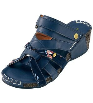 BELLUNA（ベルーナ）の「【３Ｅ／４Ｅ選べる】フットベットウェッジサンダル（サンダル・ミュール）」｜ネイビー