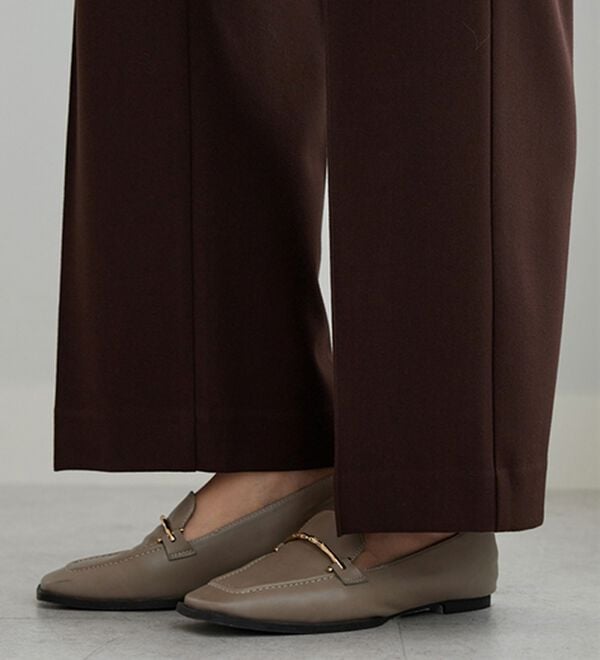 BELLUNA（ベルーナ）の「サマ見え（Ｗ）ストレッチ素材タブ使いワイドパンツ（ワイドパンツ・ガウチョ）」｜詳細画像