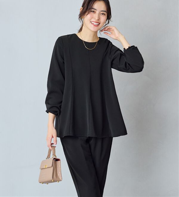 Viola e Viola（ヴィオラ エ ヴィオラ）の「【イージーケア】Ａラインセレモニーセットアップ（パンツスーツ）」｜ブラック