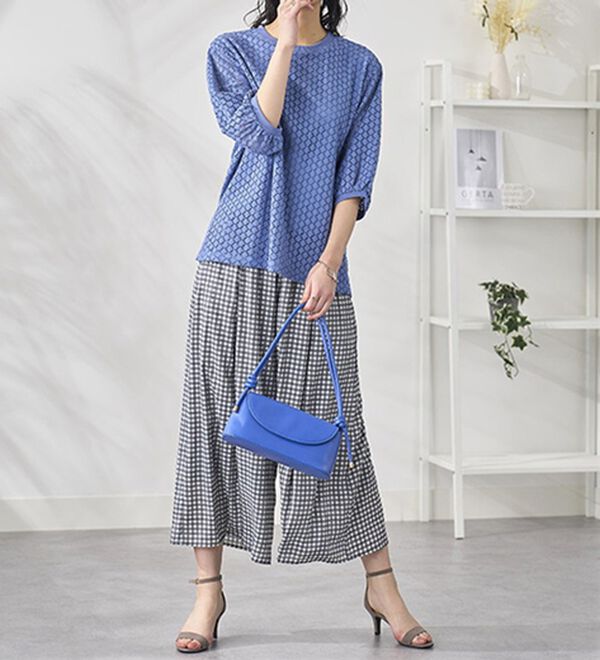 BELLUNA（ベルーナ）の「ストレッチレース使い美人顔プルオーバー（カットソー）」｜詳細画像