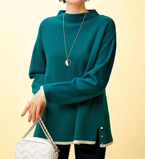 BELLUNA（ベルーナ）の「金ボタン使い配色ニットプルオーバー（ニット・セーター）」｜詳細画像