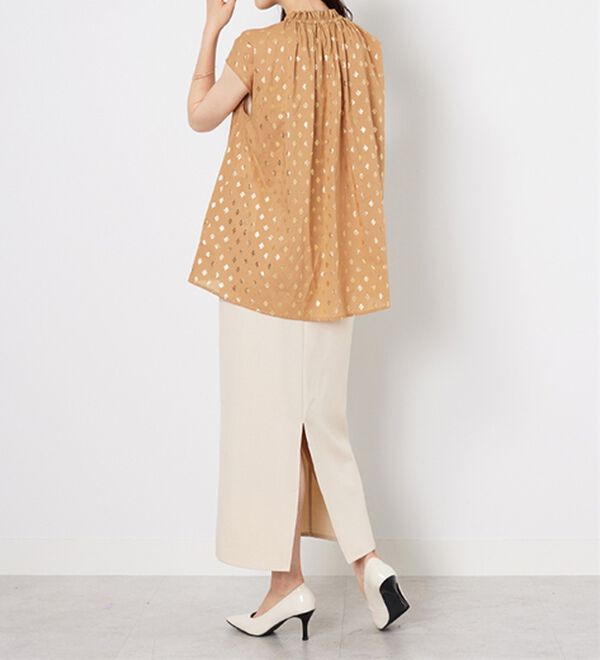 BELLUNA（ベルーナ）の「プロヴァンス箔プリントブラウス（ブラウス）」｜詳細画像