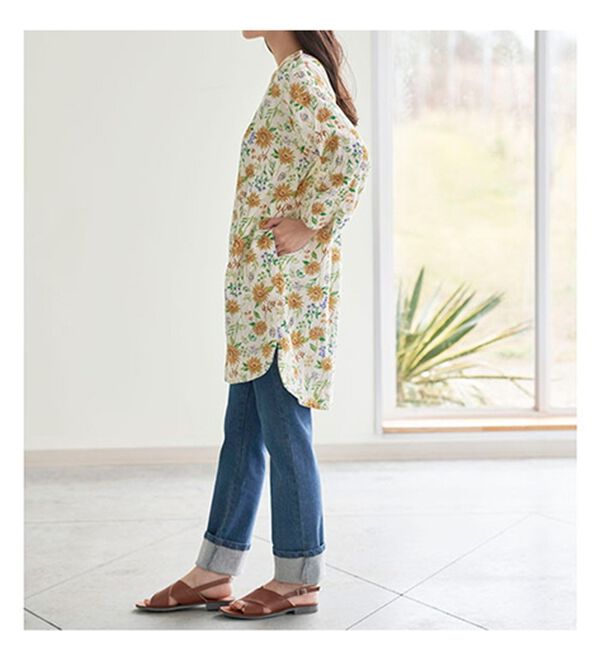 BELLUNA（ベルーナ）の「風が通り抜けるダブルガーゼプリントチュニック（チュニック）」｜詳細画像