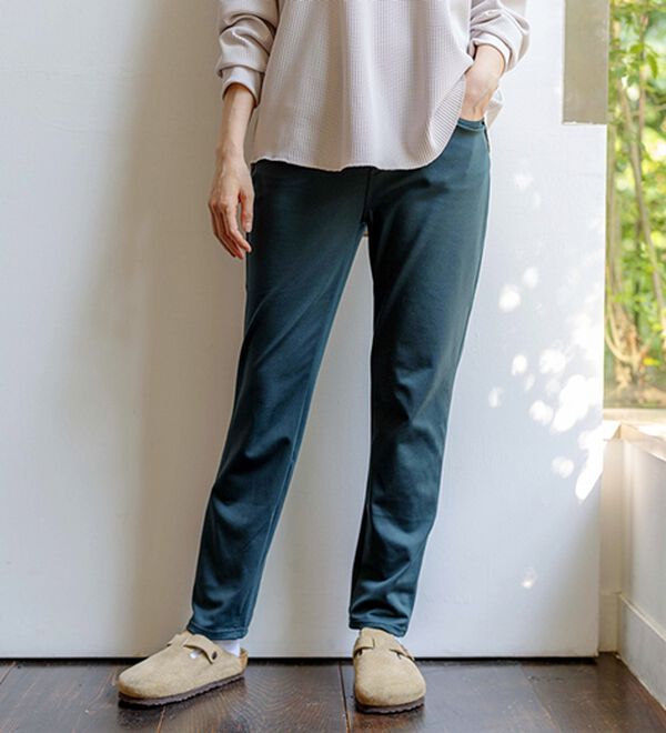 新触感！マシュマロみたいななめらかストレッチパンツ