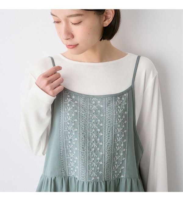 Viola e Viola（ヴィオラ エ ヴィオラ）の「Ｔシャツ付き刺しゅうキャミソールトップス（カットソー）」｜詳細画像