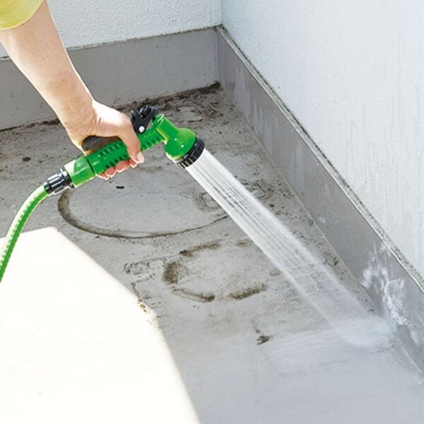 「どこでも使える！バケツ付きコードレス洗浄機（その他日用品・趣味雑貨）」｜詳細画像