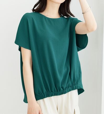 BELLUNA（ベルーナ）の「【2つの機能付き】お手入れ楽々！裾ギャザープルオーバー（ブラウス）」