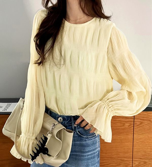 GeeRA（ジーラ）の「シアーシャーリングキャンディー袖ブラウス（ブラウス）」｜アイボリー