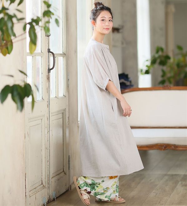 A HAPPY MARILYN（アハッピーマリリン）の「【Ｌ～６Ｌ】【風通るプレミアム】綿・楊柳、五分袖ギャザーたっぷりワンピース。（ロングワンピース）」｜詳細画像