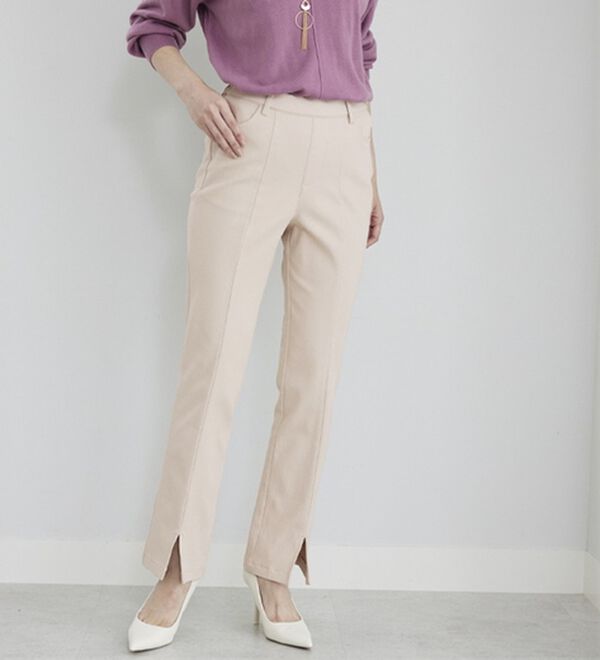 BELLUNA（ベルーナ）の「裏起毛かの子素材裾スリット美脚パンツ（フルレングスパンツ）」｜ライトベージュ