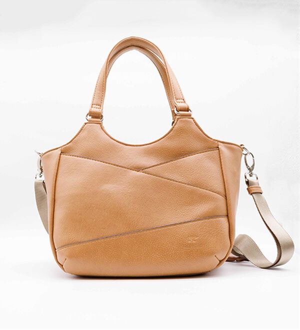 BELLUNA（ベルーナ）の「＜ゴールデンベア＞肩当て付２ＷＡＹ手提げ（ハンドバッグ）」｜詳細画像