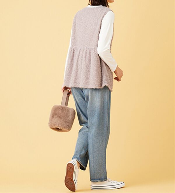 BELLUNA（ベルーナ）の「【2点セット】ラメシャギー素材ベストアンサンブル（アンサンブル）」｜詳細画像