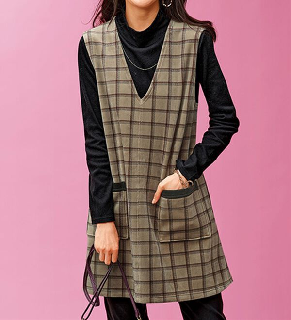 BELLUNA（ベルーナ）の「吸湿発熱ハイネックプルオーバー（カットソー）」｜詳細画像