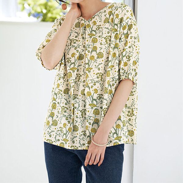 BELLUNA（ベルーナ）の「綿１００％花柄２ｗａｙブラウス（ブラウス）」｜オフホワイト系