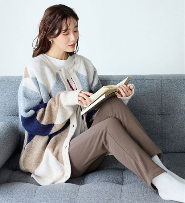 BELLUNA（ベルーナ）の「まるではく毛布！静電防止付裏ファーレギンス（スパッツ・レギンス）」｜詳細画像