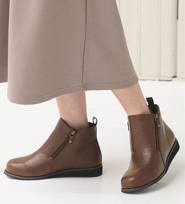 BELLUNA（ベルーナ）の「ゆったり５Ｅダブルファスナーブーツ（ブーツ）」｜詳細画像