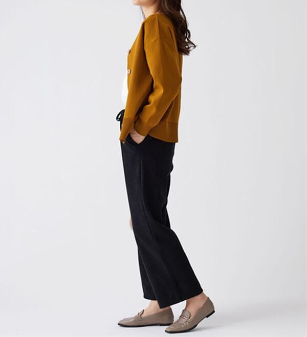 BELLUNA（ベルーナ）の「なめらかコーデュロイワイドパンツ（ワイドパンツ・ガウチョ）」｜詳細画像