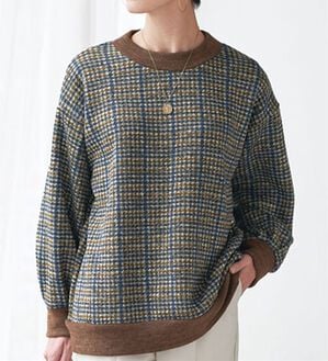 BELLUNA（ベルーナ）の「リブ使い裏起毛プリントプルオーバー（カットソー）」｜ブラウン系