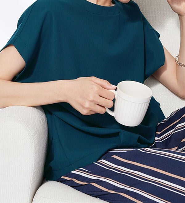 BELLUNA（ベルーナ）の「ミニワッフル素材裾タックプルオーバー（カットソー）」｜詳細画像