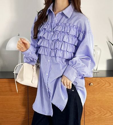 GeeRA（ジーラ）の「フリルドッキングオーバーサイズシャツ（シャツ）」