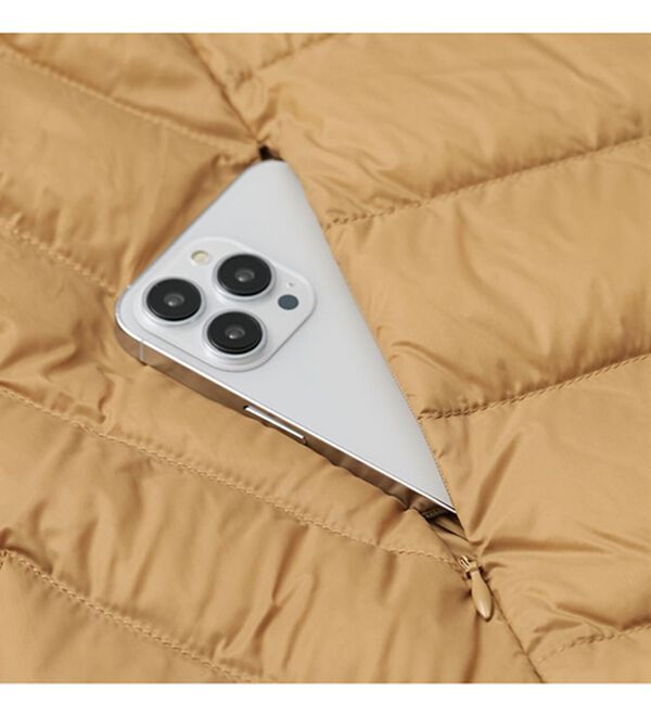 BELLUNA（ベルーナ）の「洗える！軽量ダウンスタンド衿ジャケット（ポーチ付）（ダウンコート・ジャケット・ベスト）」｜詳細画像