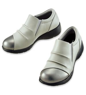 ルフラン（ルフラン）の「＜ラシーナコンフォート＞５Ｅ配色ギャザースリッポン（スリッポン）」｜グレー