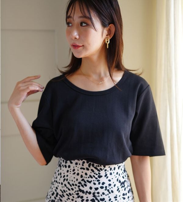 A HAPPY MARILYN（アハッピーマリリン）の「【Ｍ～８Ｌ】名品！「３つのシルエット」と「長袖／半袖」から選べる 綿混 ベーシック Ｔシャツ（Tシャツ）」｜詳細画像