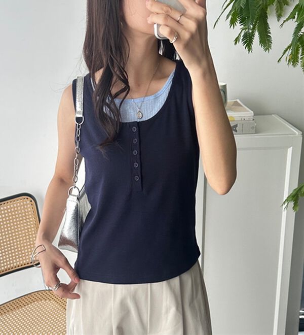 GeeRA（ジーラ）の「ヘンリーネックレイヤード風タンクトップ（タンクトップ・キャミソール）」｜詳細画像