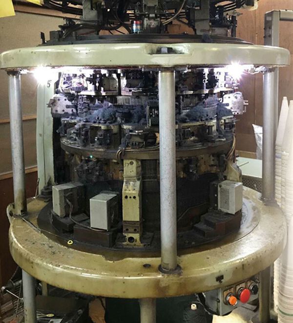 「＜ダンロップ・リファインド＞日本製ブロック柄Ｖセーター（メンズニット・セーター）」｜詳細画像