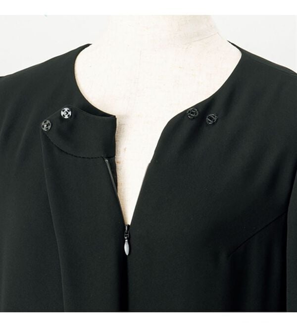 VINNO（ヴィノ）の「＜東京ソワール＞日本製生地フォーマルワンピース（ブラックフォーマル（喪服・礼服））」｜詳細画像