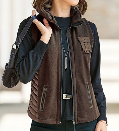 BELLUNA（ベルーナ）の「中わた切替あったかベスト（中わたコート・ベスト）」