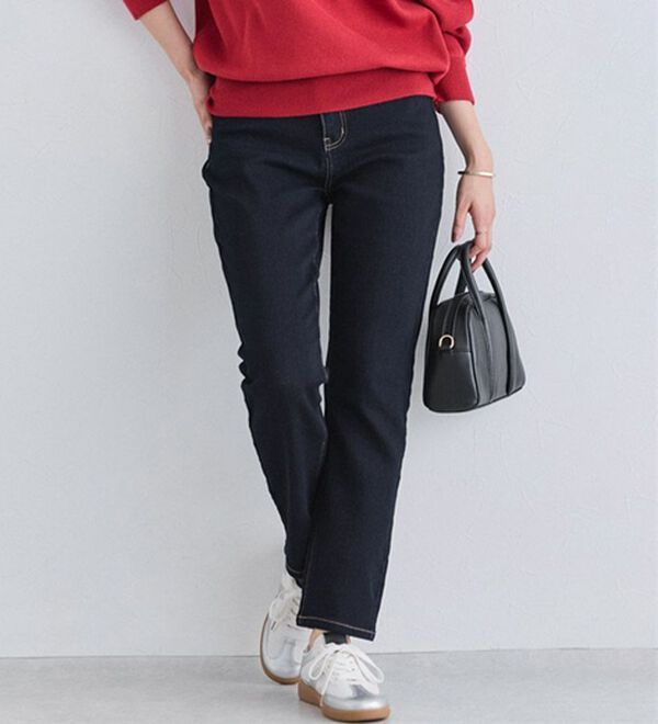 Pierrot（ピエロ）の「【ストレッチ素材】大人のためのゆるテーパードデニムパンツ（フルレングスパンツ）」｜詳細画像