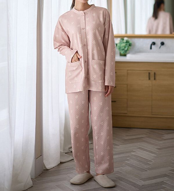 LAVIENNE（ラヴィエンヌ）の「綿入りキルトパジャマ（パジャマ・ルームウェア）」｜詳細画像